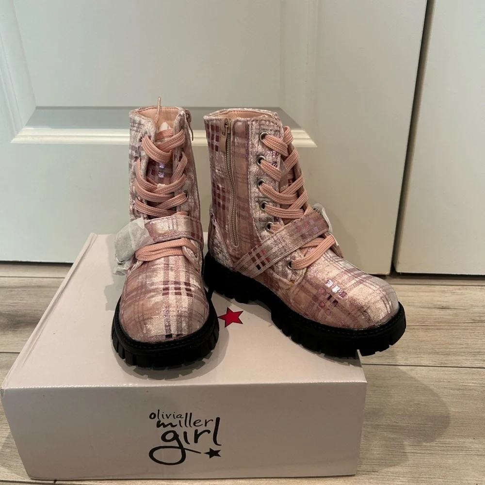 Olivia Miller Girl! Pink plaid high top combat boots size 3 NEW
